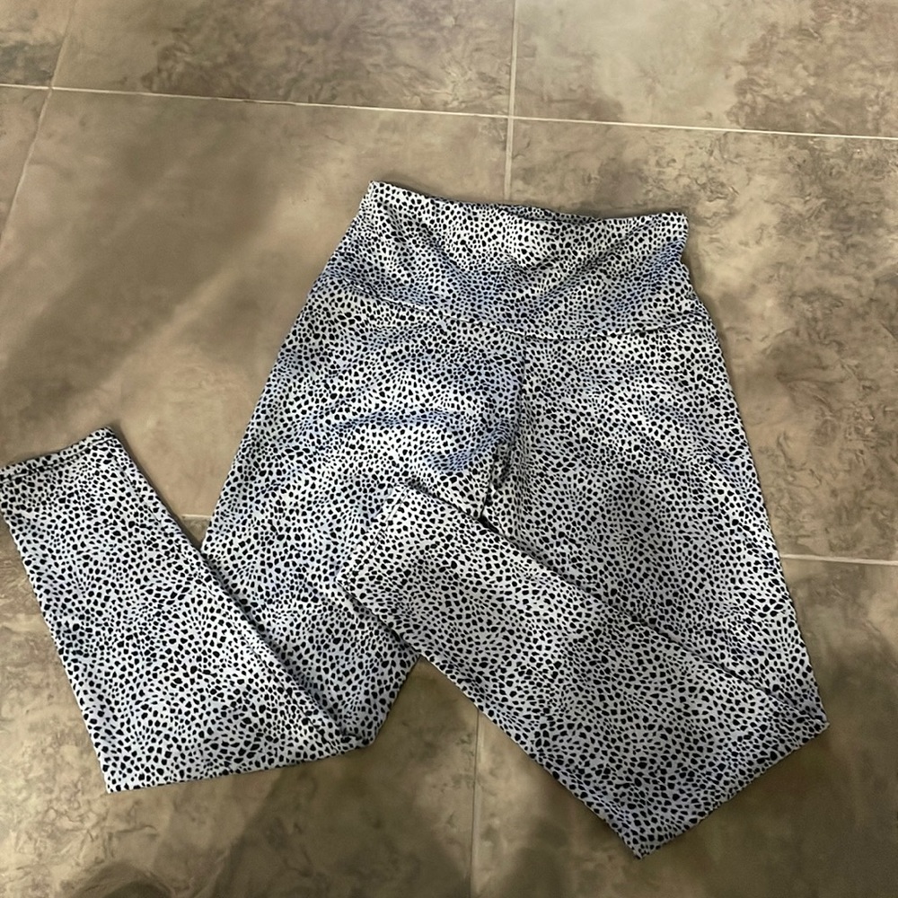 Onzie Leggings